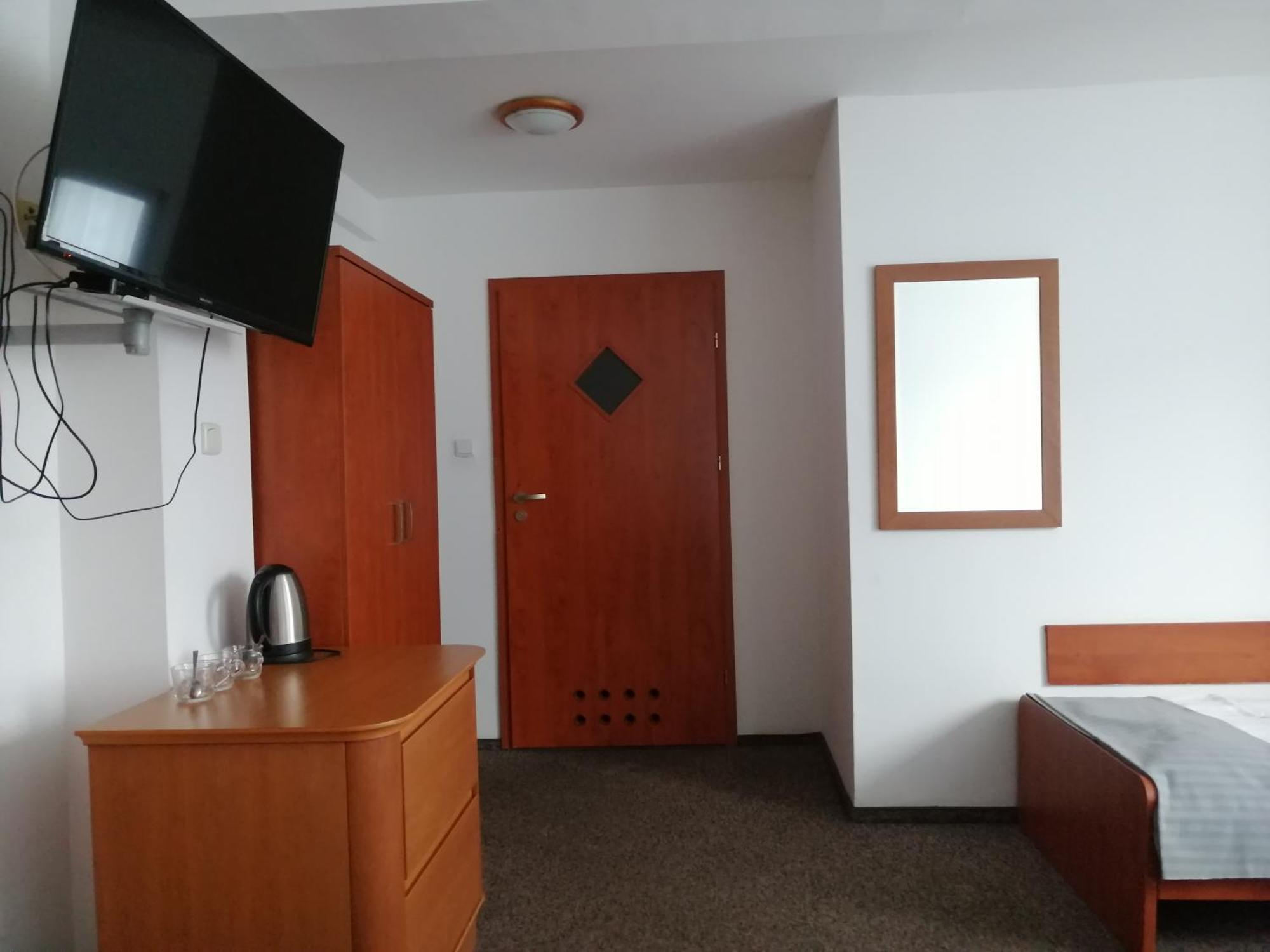 Hotel Dabrowiak Dąbrowa Górnicza Bagian luar foto
