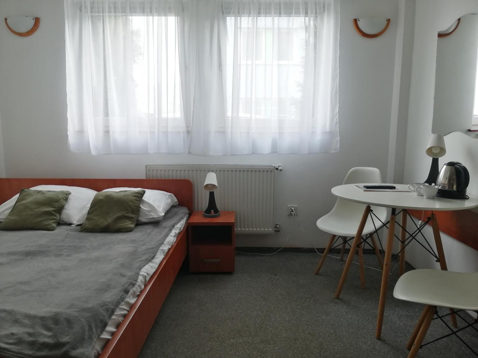 Hotel Dabrowiak Dąbrowa Górnicza Bagian luar foto